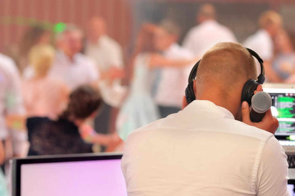 things your wedding dj can do