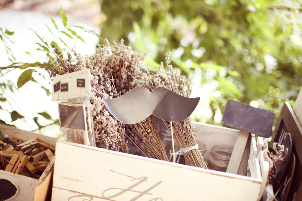 wedding booth etiquette